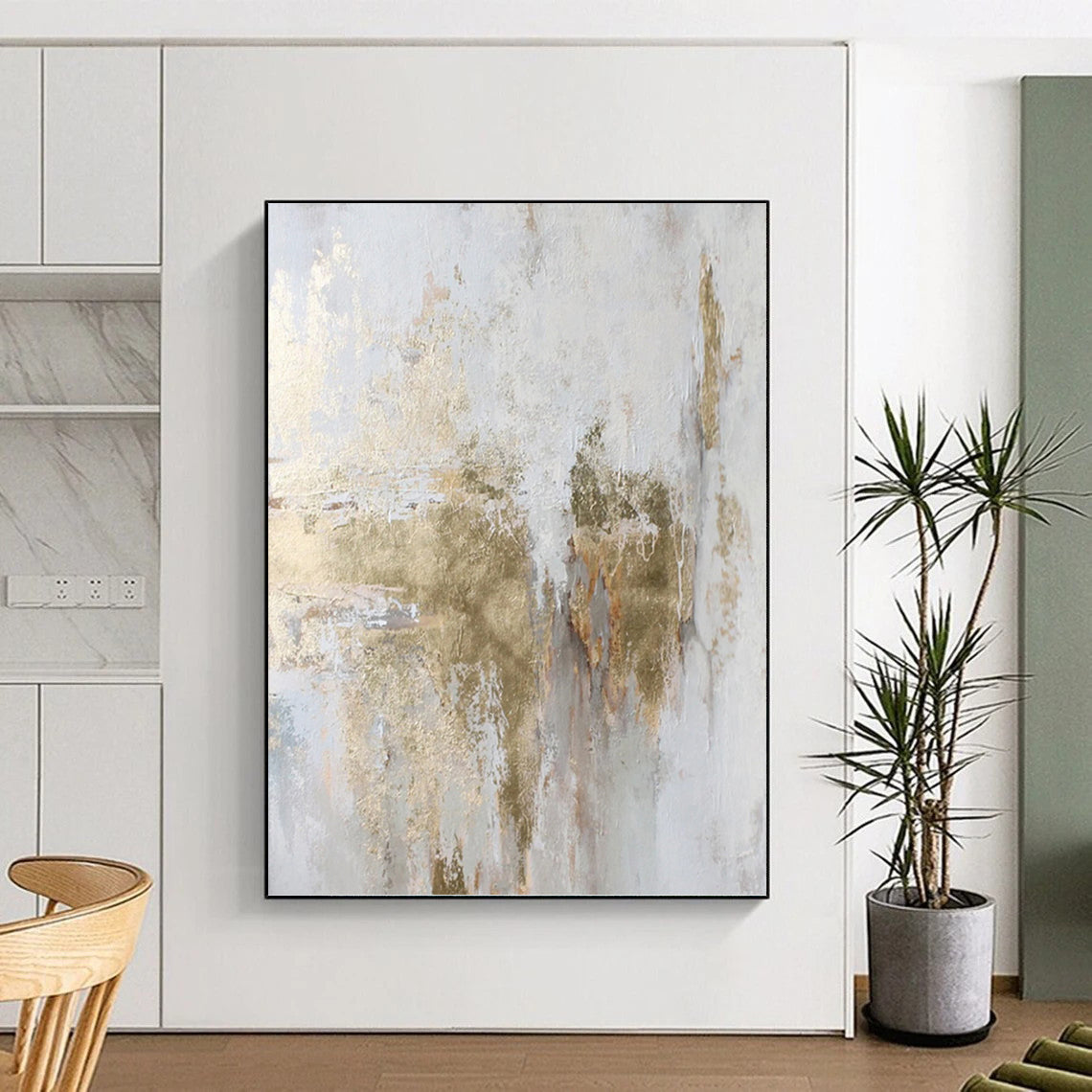 “White & Gold Abstract Textures” - White, Gold & Gray Minimalist Painting On Canvas DKH1006