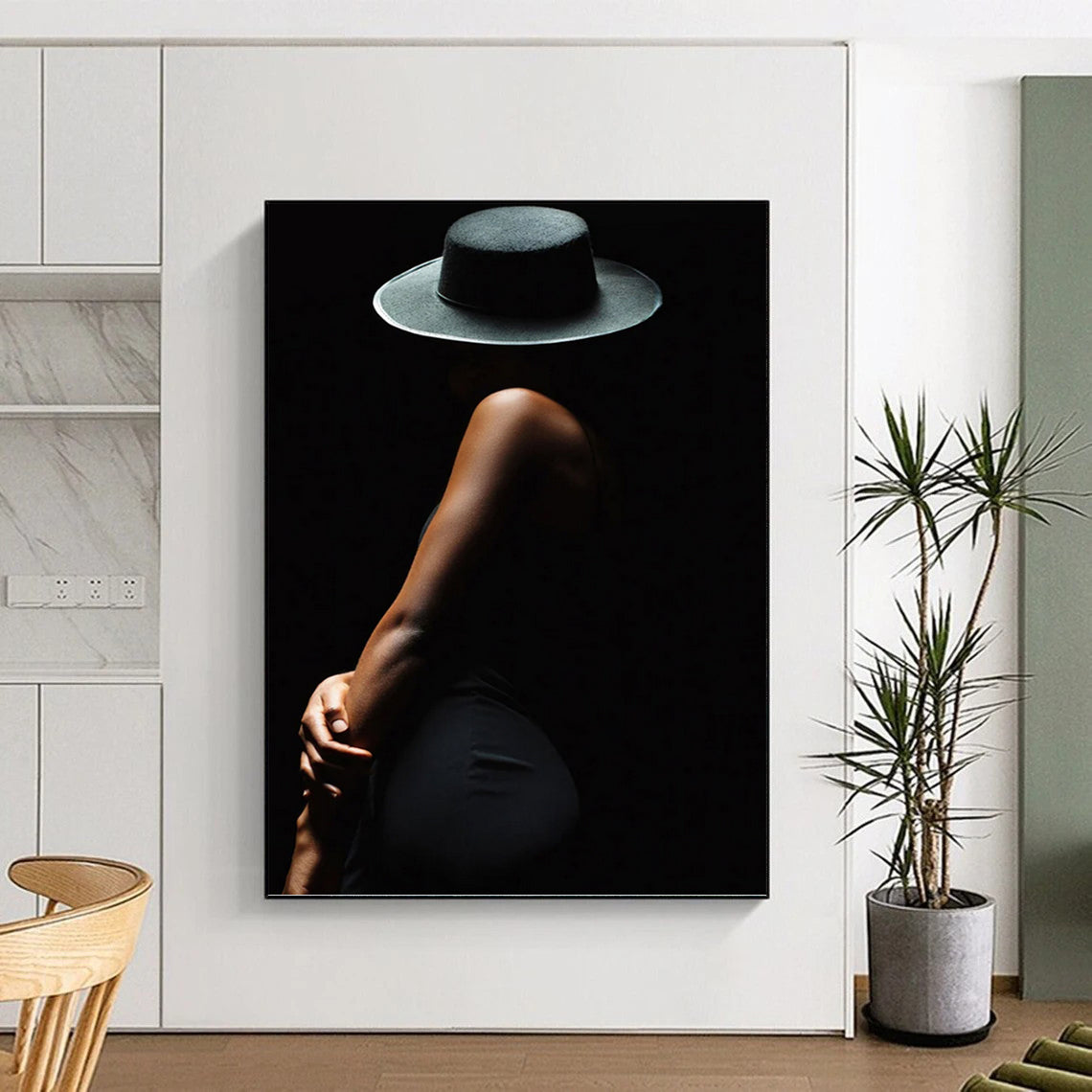 “Black Silhouette of a Woman in Hat” - Figurative Painting On Canvas DKH1606